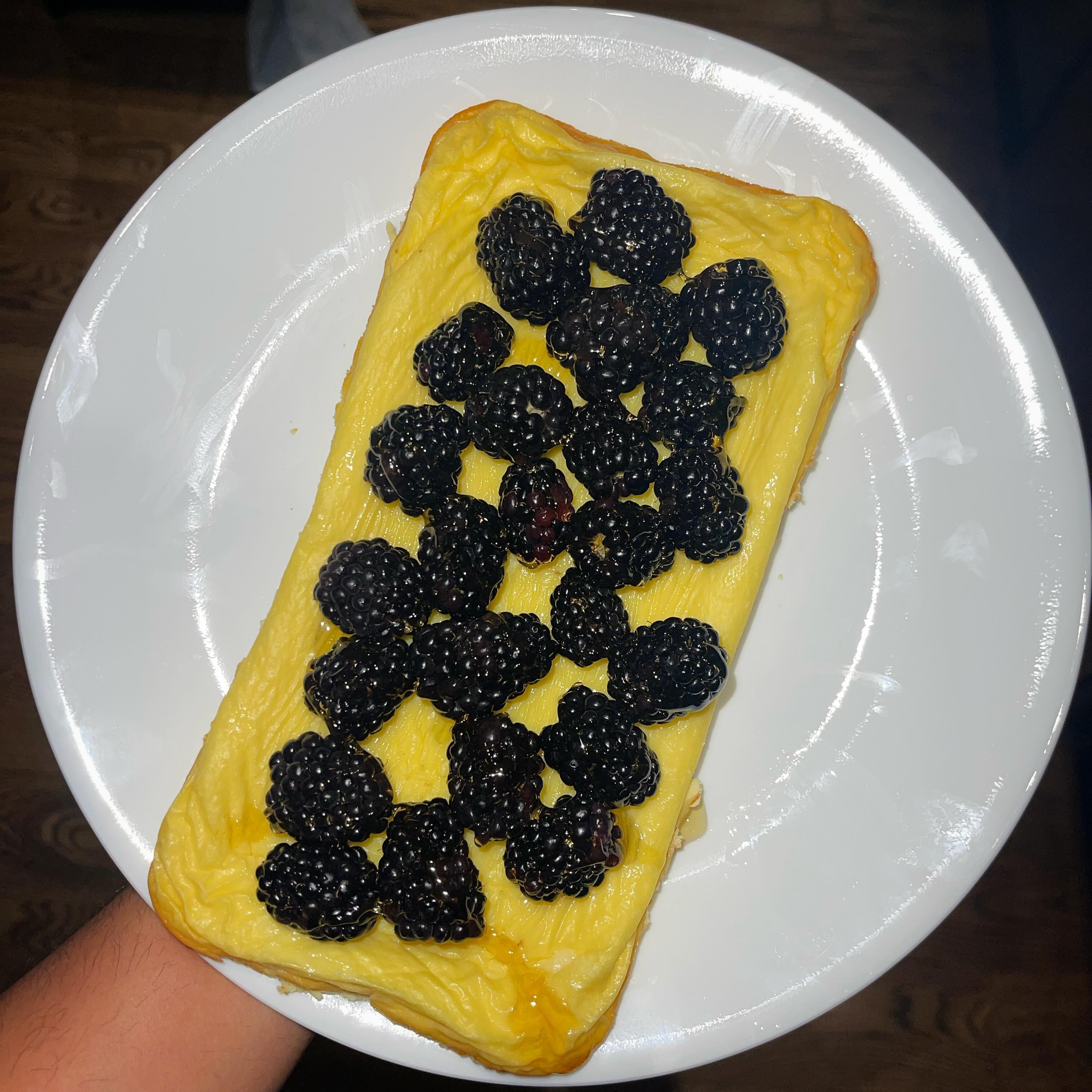blackberry yogurt cheesecake
