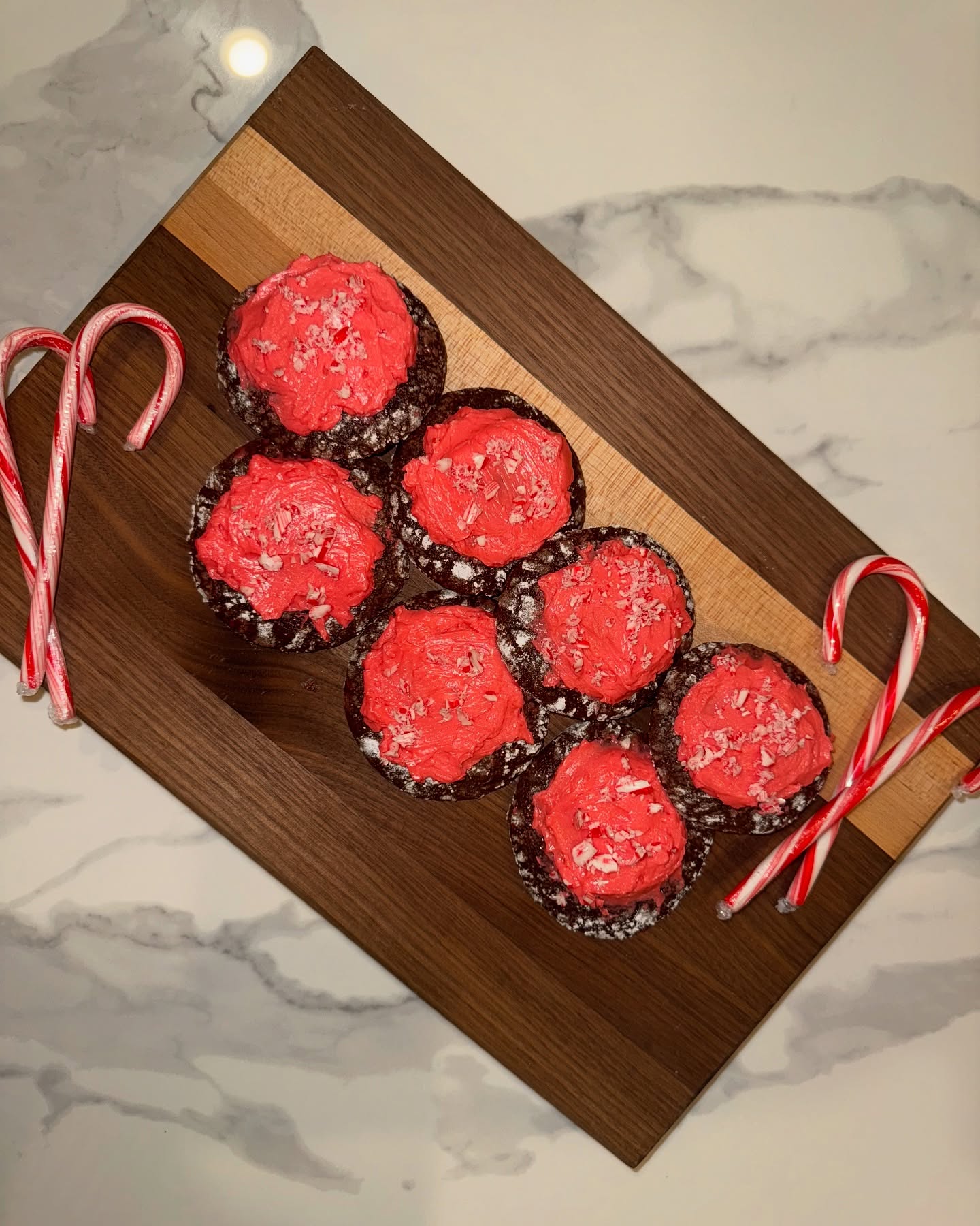 chocolate peppermint crinkle cookies