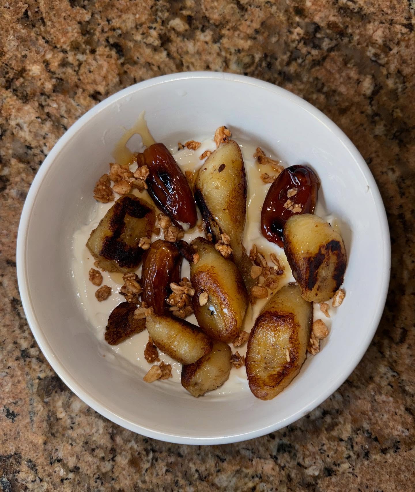 caramelized date and banana yogurt bowl