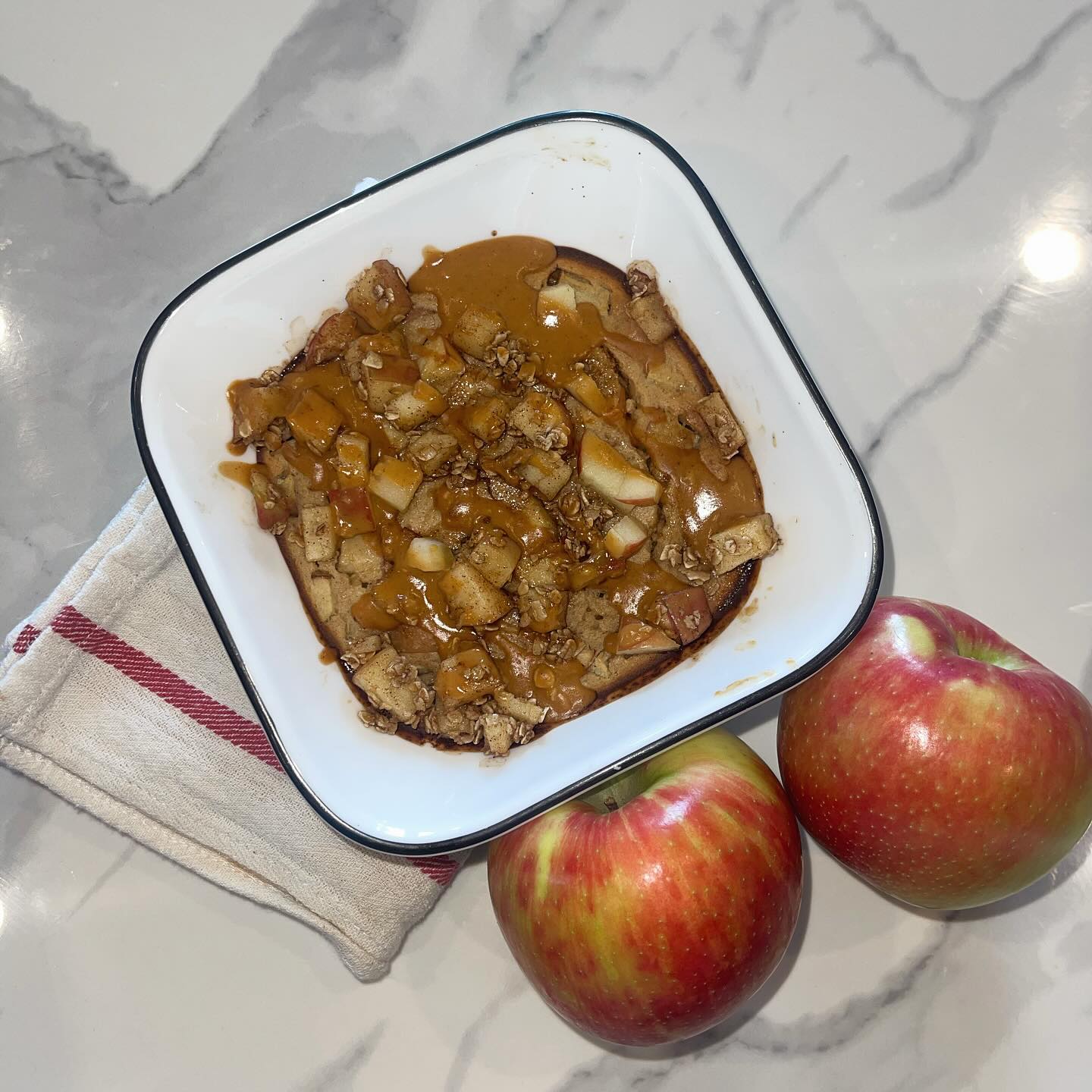 apple pie baked oats
