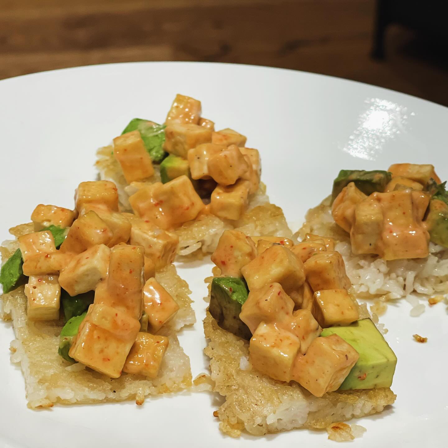 crispy rice w tofu and avocado