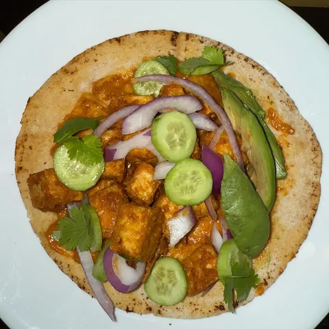 peanut satay tofu wrap