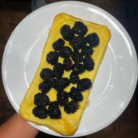 blackberry yogurt cheesecake