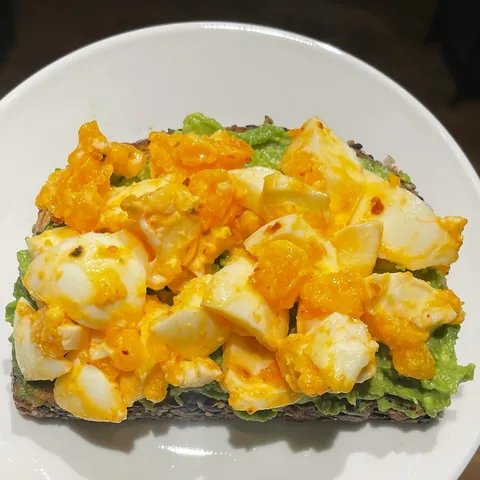 chilli egg avocado toast