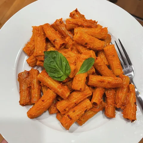 spicy vodka pasta